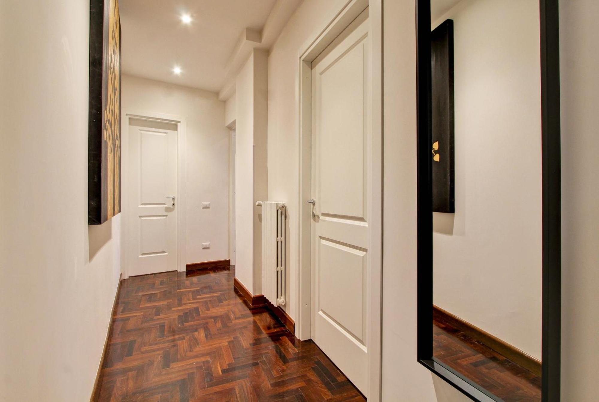 Sirthouse — Photos 3